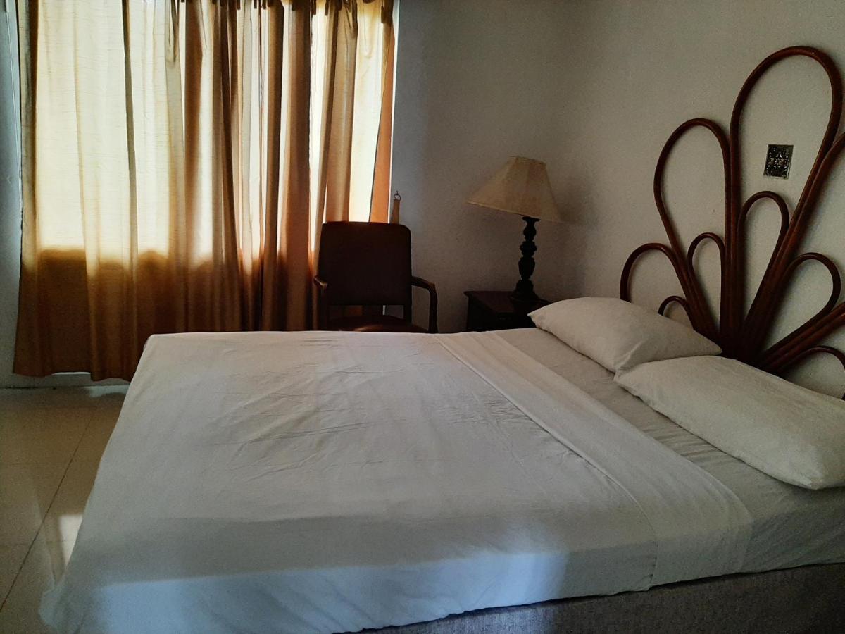 Aparthotel -montego Bay Club 3*