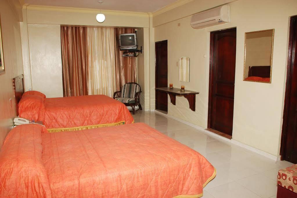 Hotel Royal Palace 3*