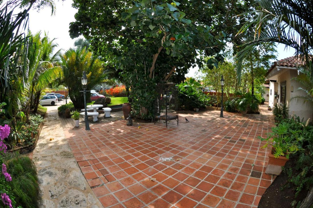Sun Reef Village On Sea Aparthotel 4*