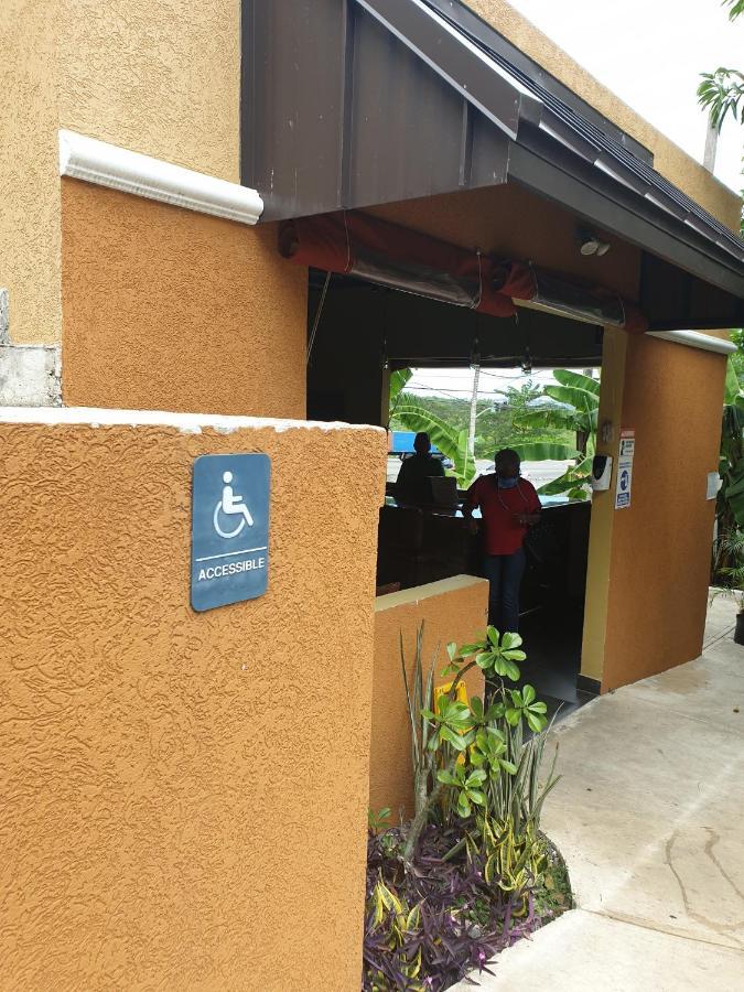 Palm Bay & Restaurant Montego Bay