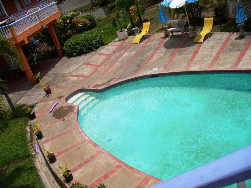 Hotel Tobago Island Suites