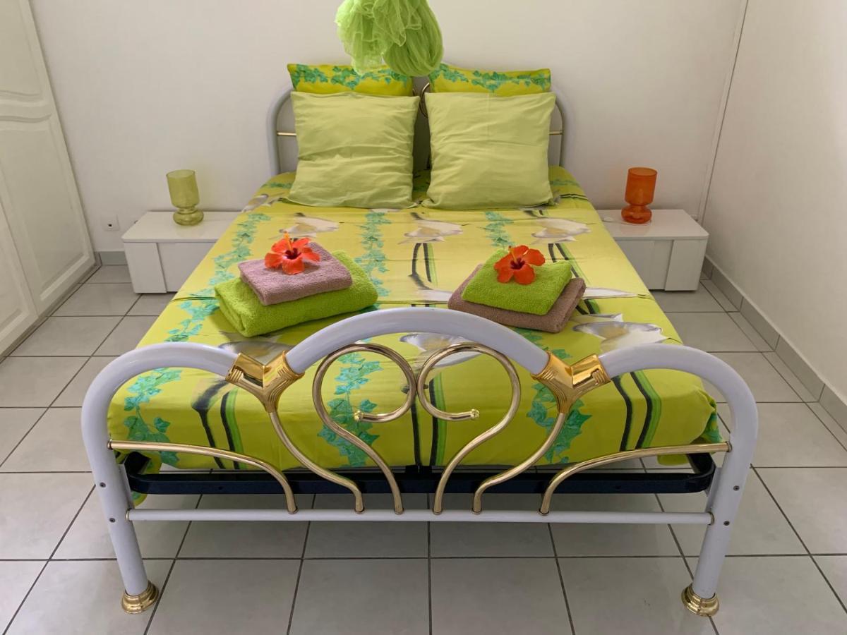 Les Pommes Lianes Apartment *