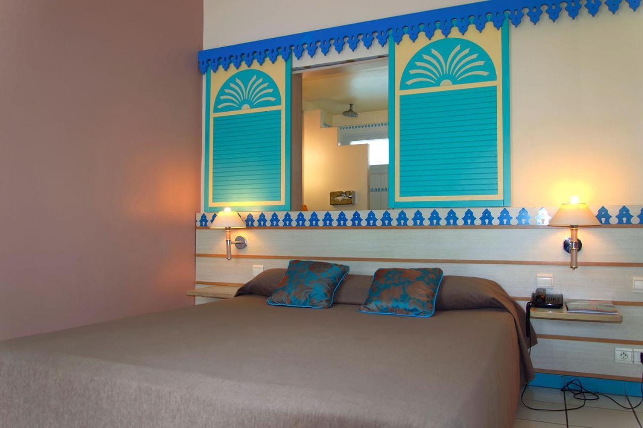 Carayou & Hotel 3*