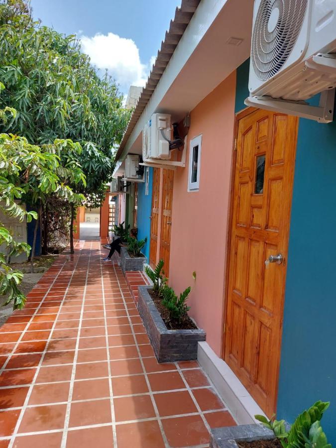 Curasita Colour Appartments & - Adres Kaya Sucre Nst 282 * Willemstad