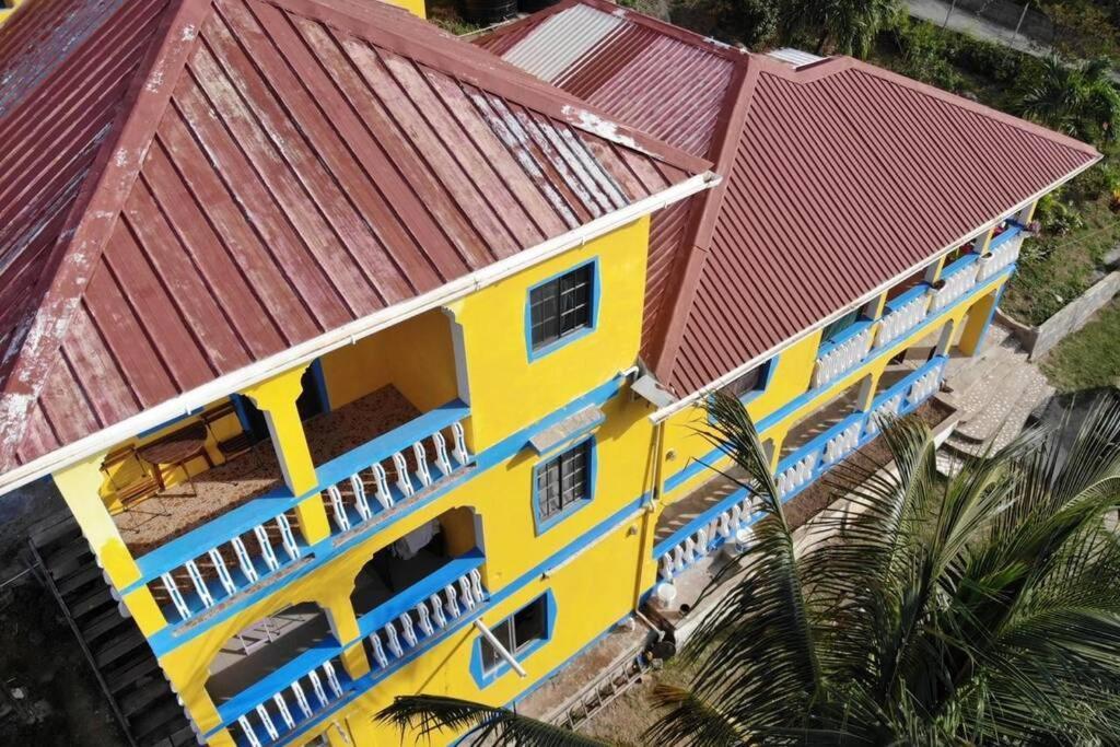 Bay View 3c - Canouan Island * Charlestown