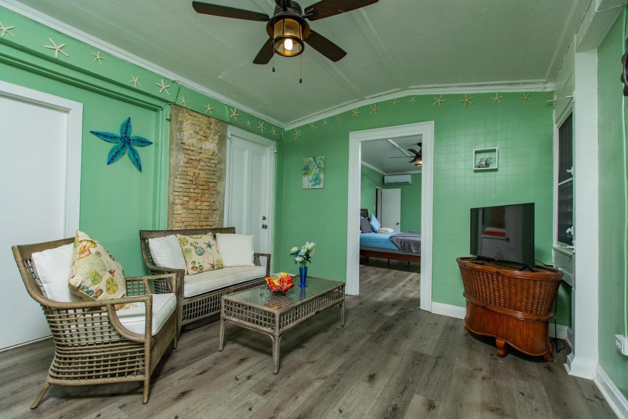 Victoria House Hotel Frederiksted