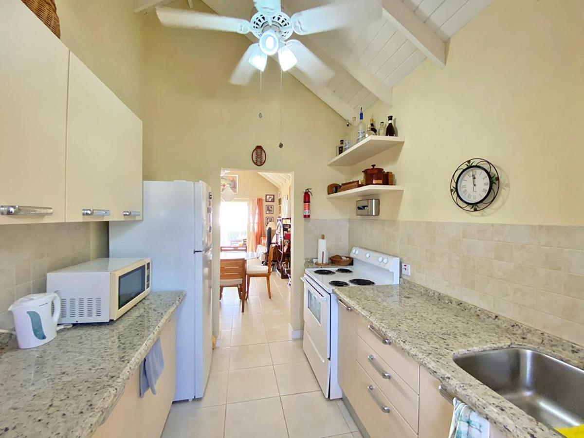 The Gem Is Located A Few Minutes Walk To The Gorgeous Bottom Bay Holiday home