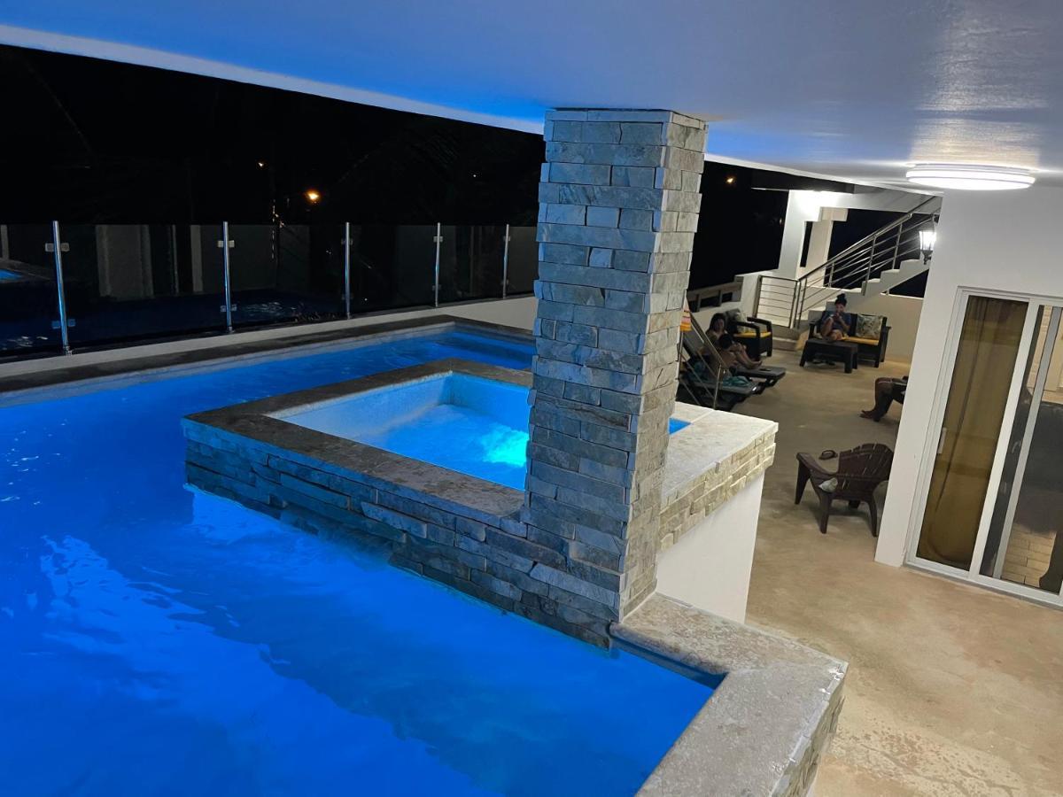 Carey Apartment Cabrera