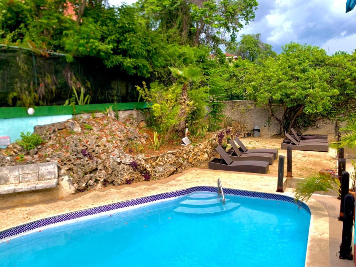 Altamont West Hotel Montego Bay