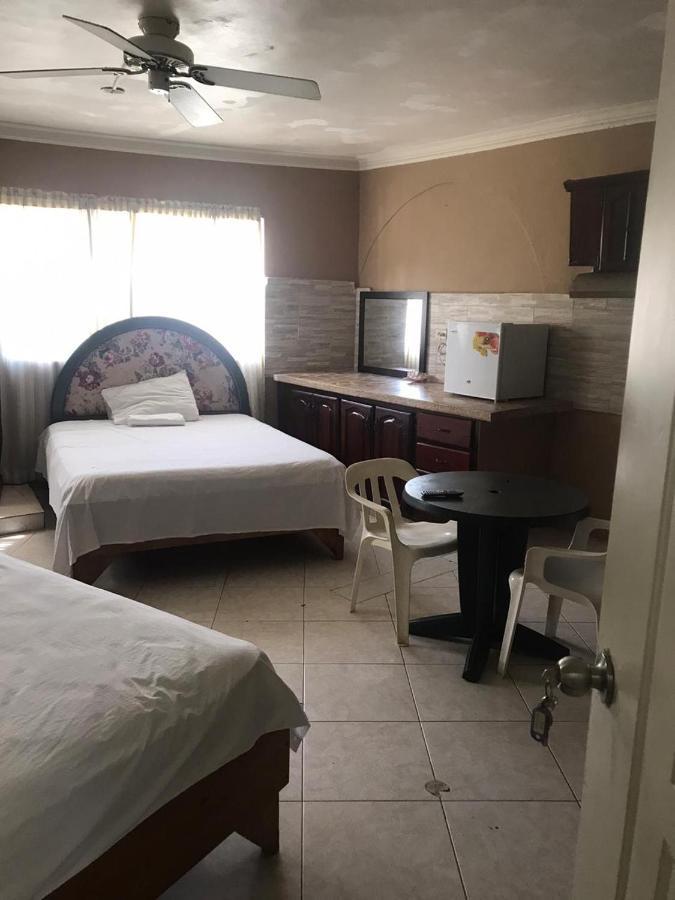 Aparthotel Plus *