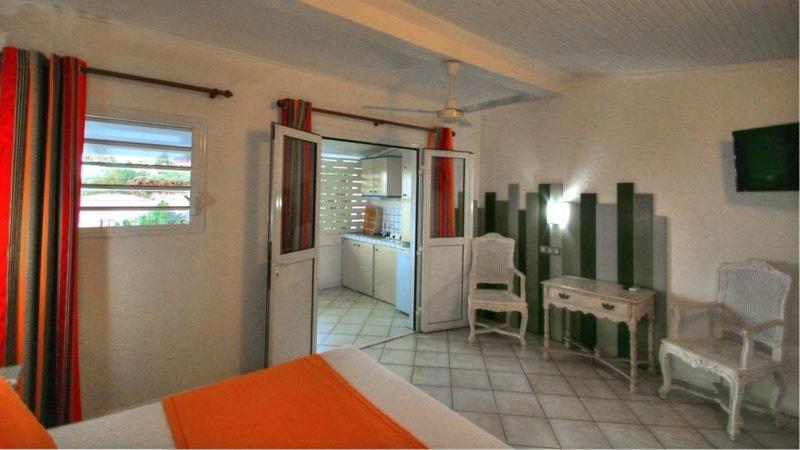 Caravelle Hotel 2*