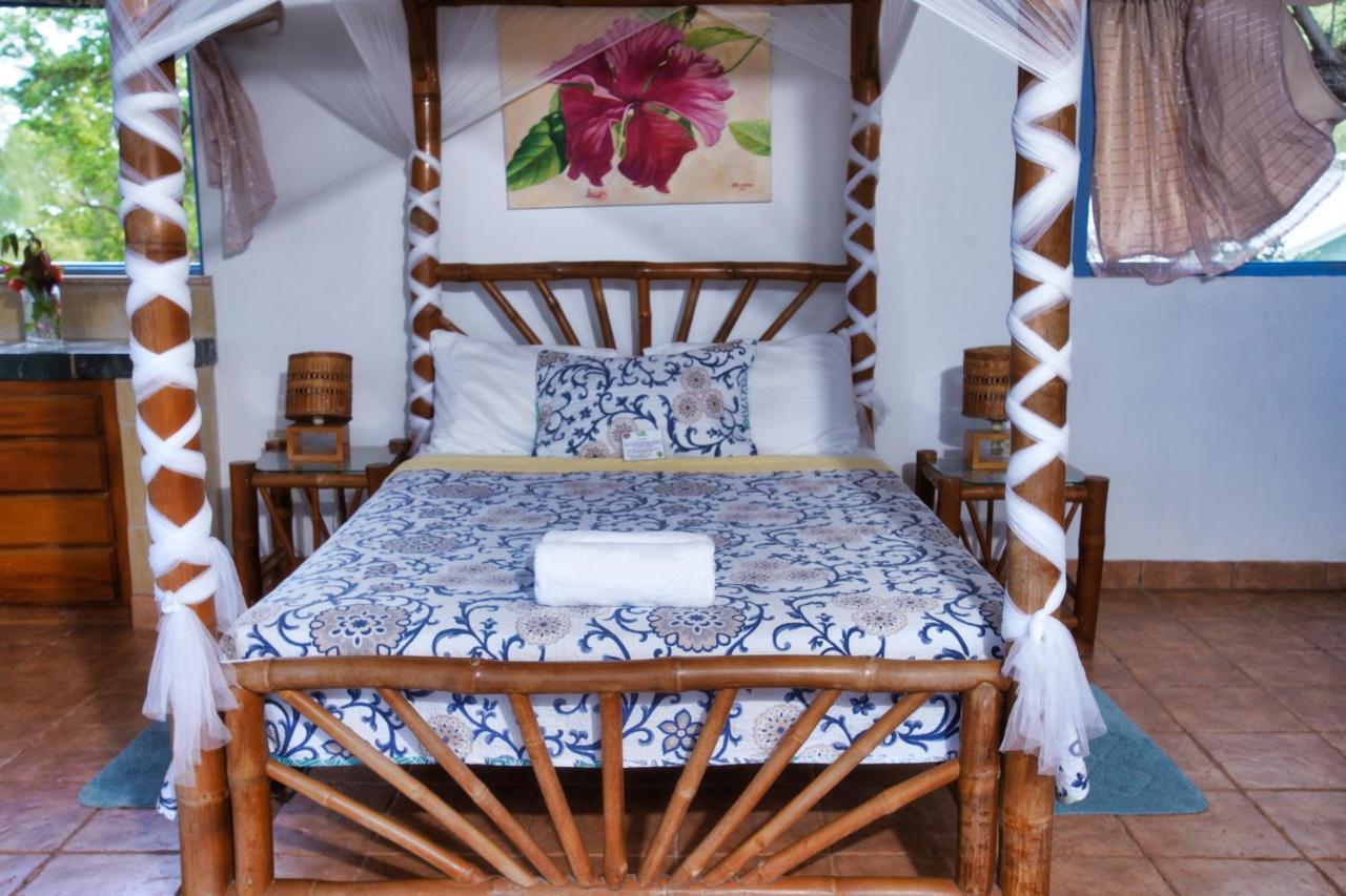 Strawberry Fields Together Inn