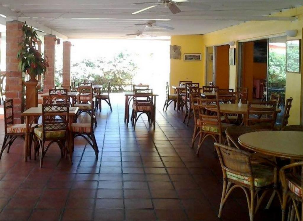 Sunset Shores Hotel Kingstown