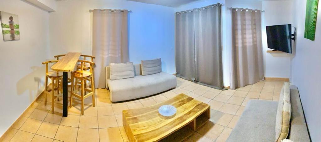 Courbaril Aparthotel *