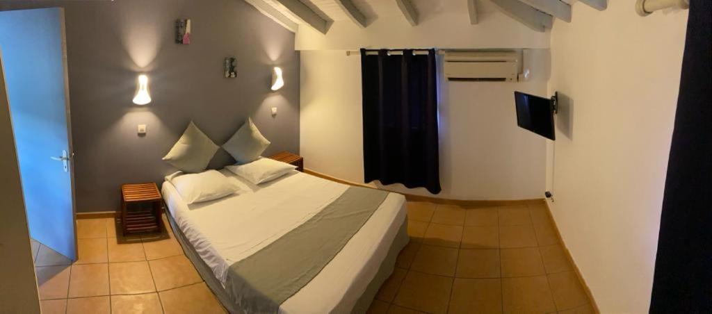 Courbaril Aparthotel