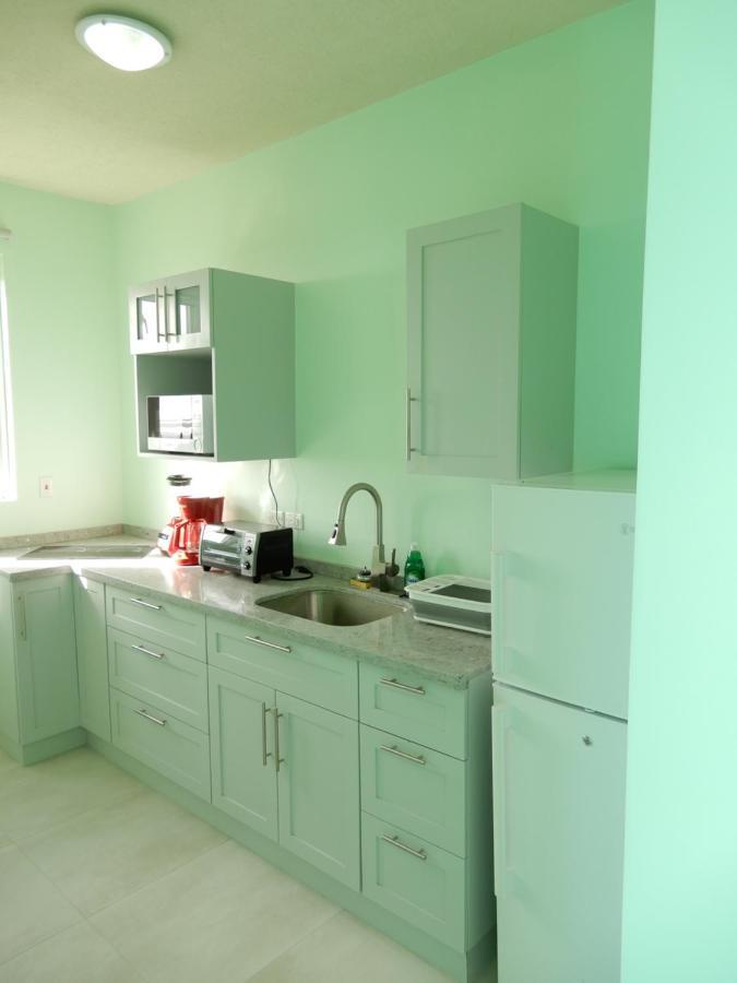 Oistins Bayview Apartment *