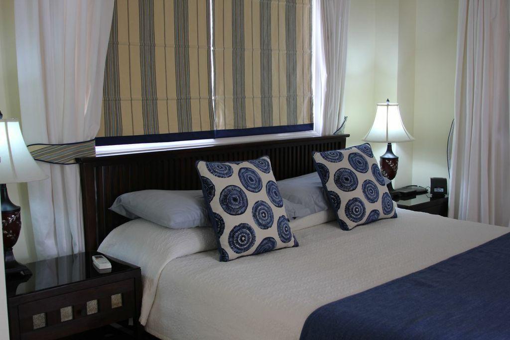 White Sands 4*