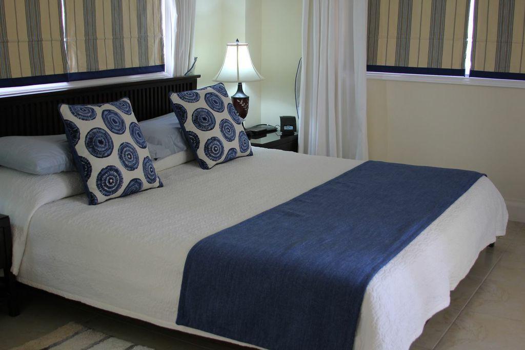 Aparthotel White Sands Christ Church