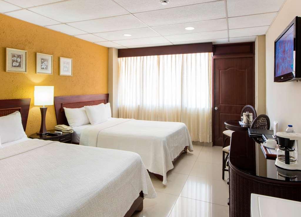 Hodelpa Centro Plaza Hotel 3*