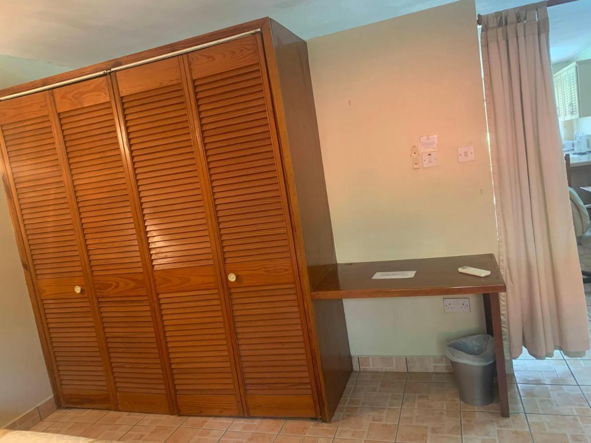 Apartment Cool Running St. George's