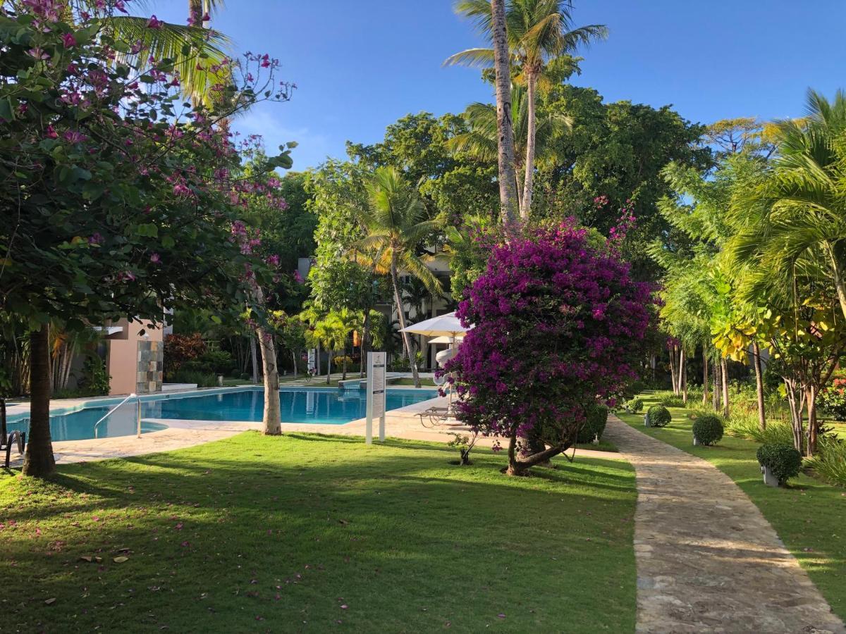 Comfortable In Caribbean Paradise
