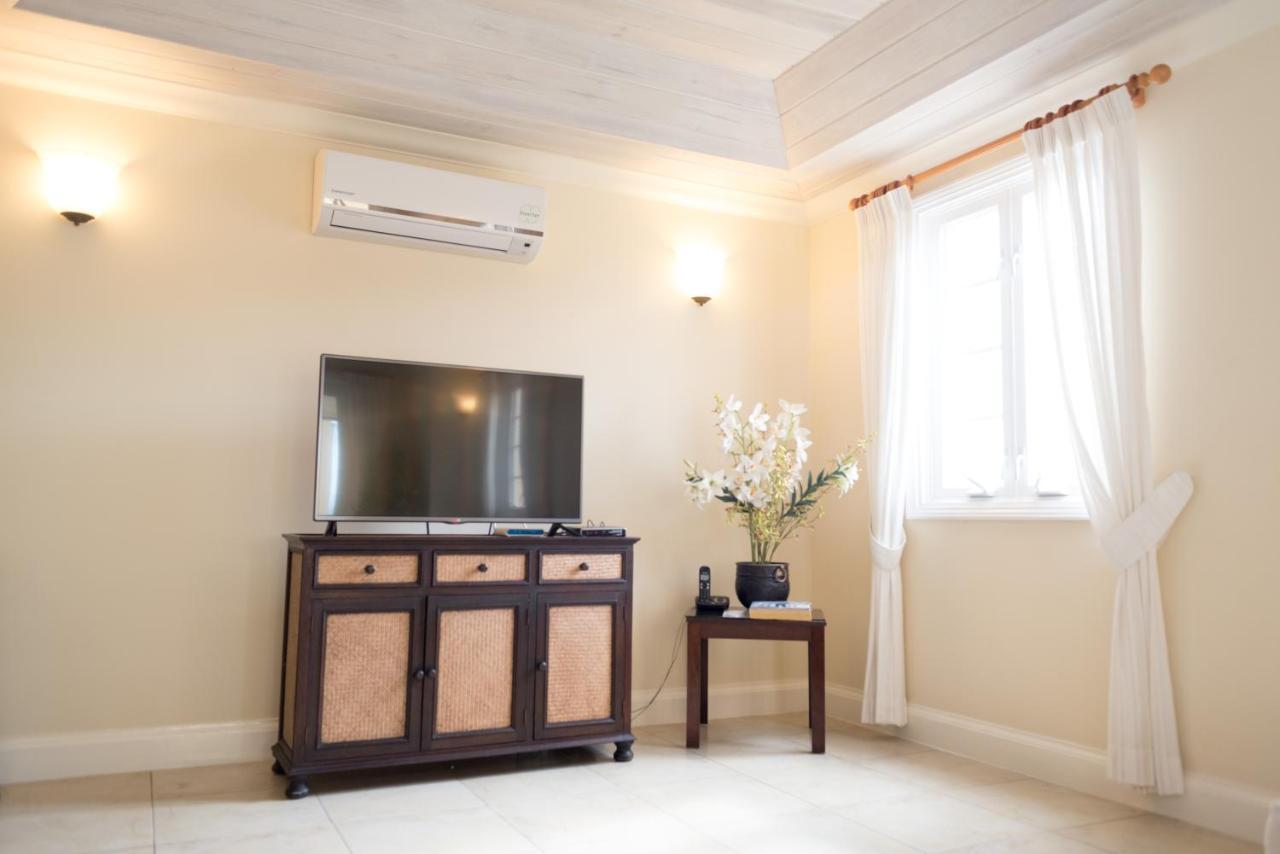 White Sands Aparthotel 4*