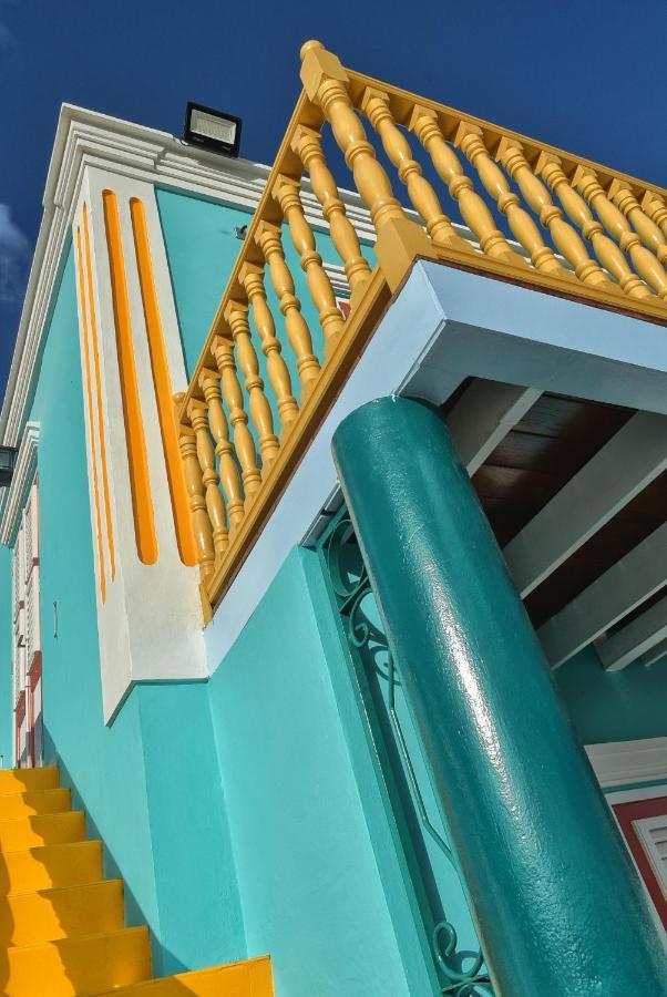 Turquoise Willemstad