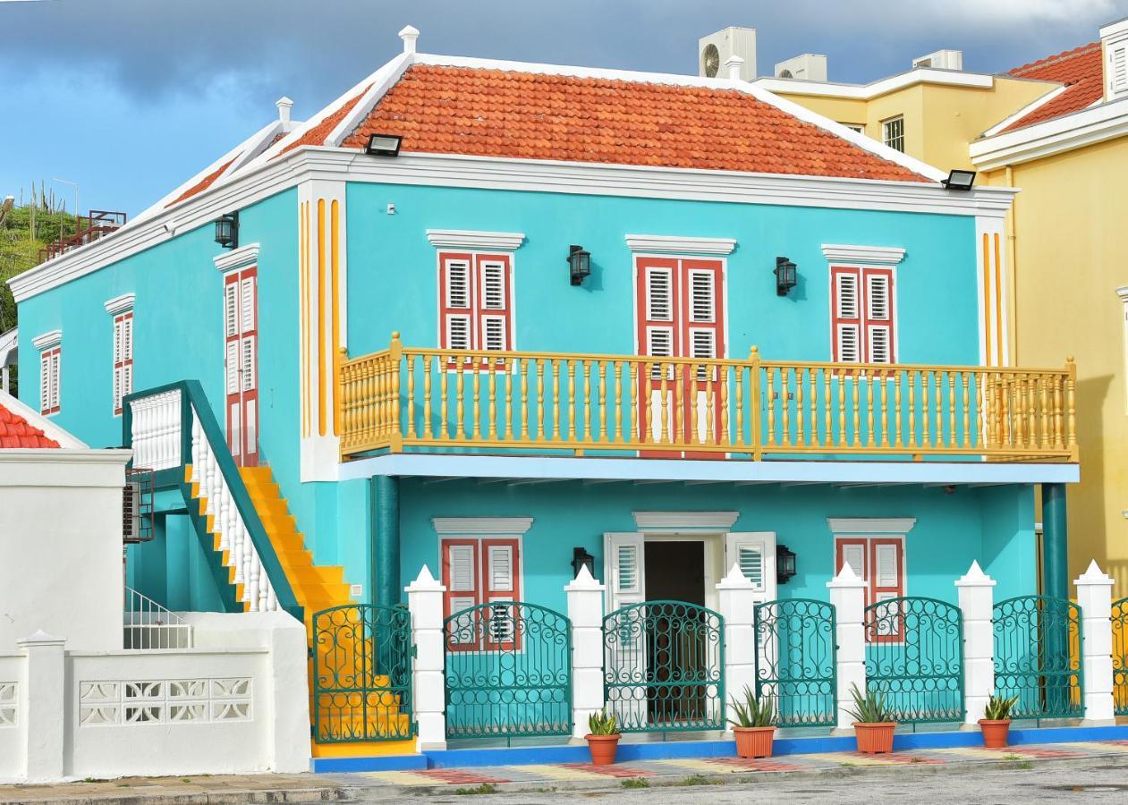 Turquoise Willemstad