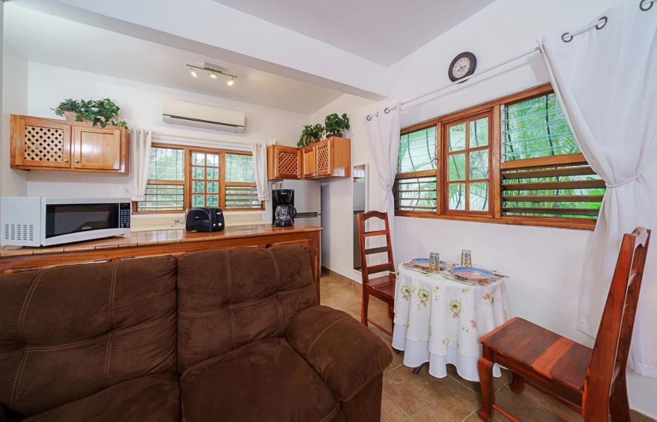 Beach House Condos, Hotel 3*