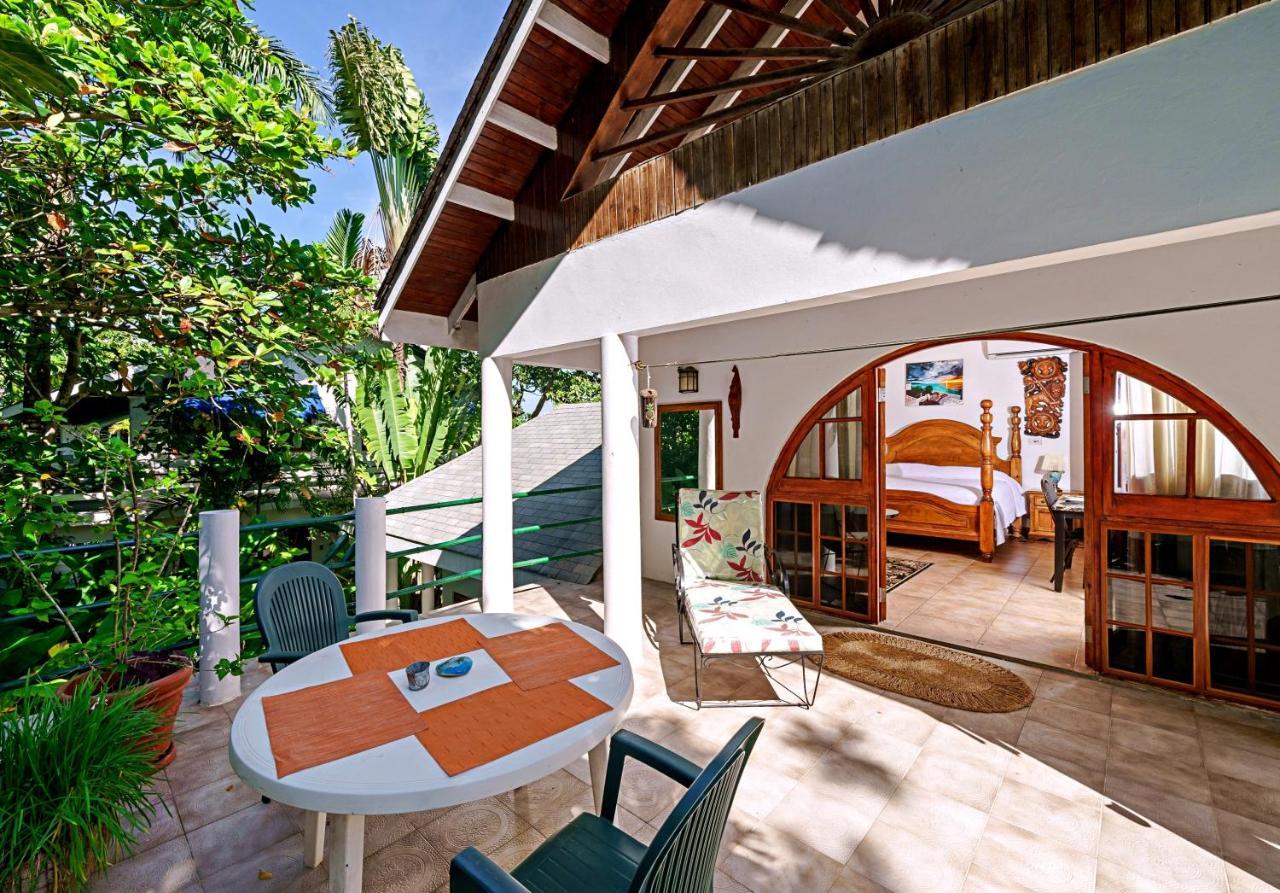Beach House Condos, Negril