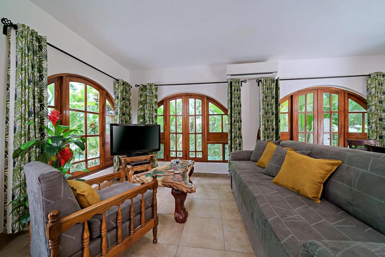 Hotel Beach House Condos, 3*
