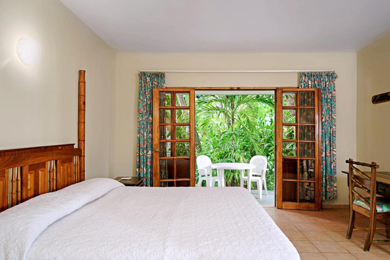 Beach House Condos,