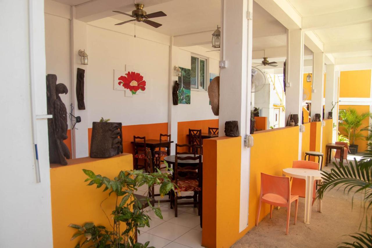 St. Bed & Breakfast Roseau