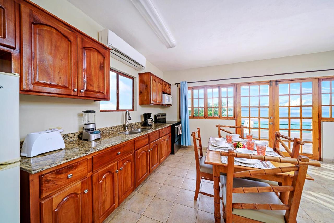 Hotel Beach House Condos, 3*