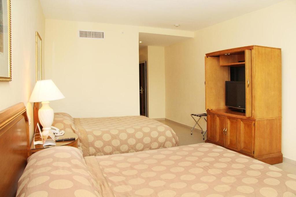 Ramada By Wyndham Princess Hotel Santo Domingo