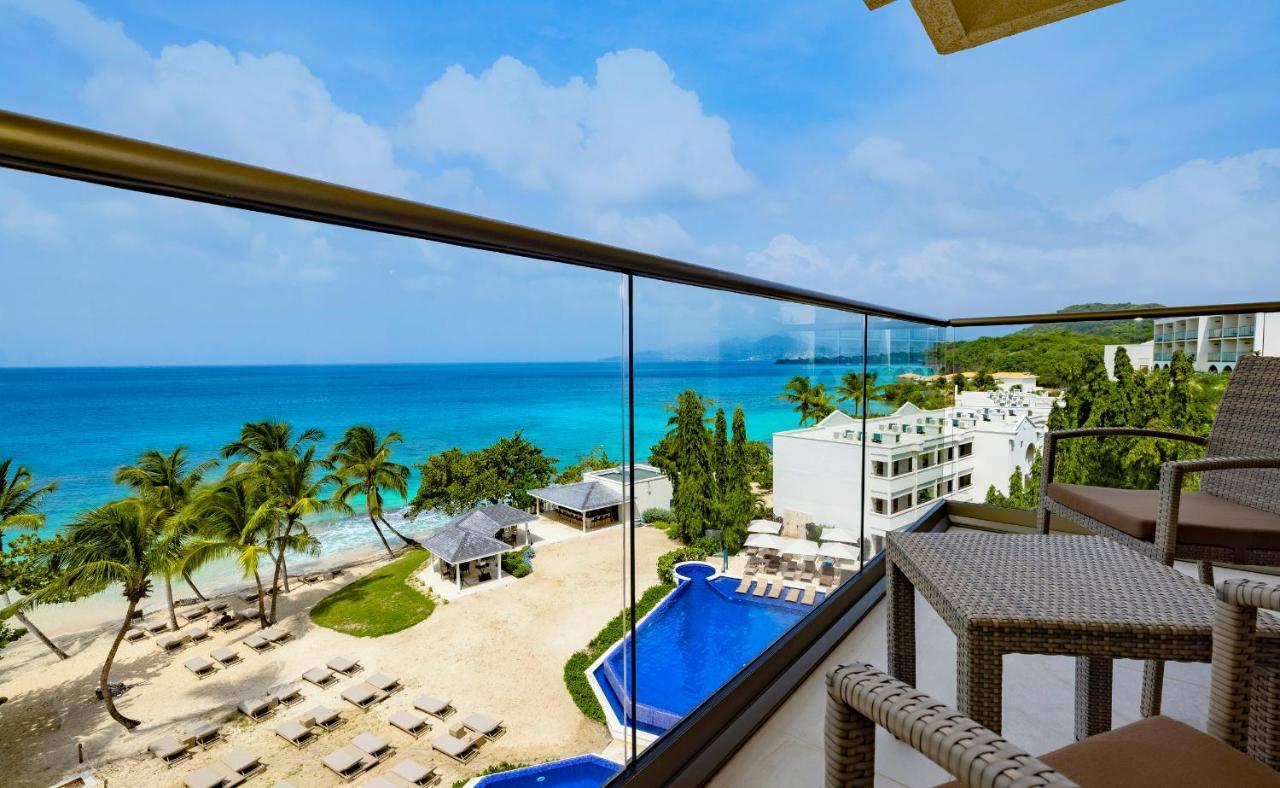 Royalton Grenada, An Autograph Collection 5*