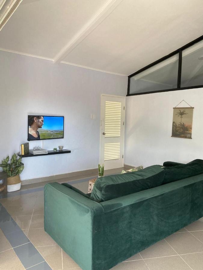 Place2cu Holiday home Willemstad