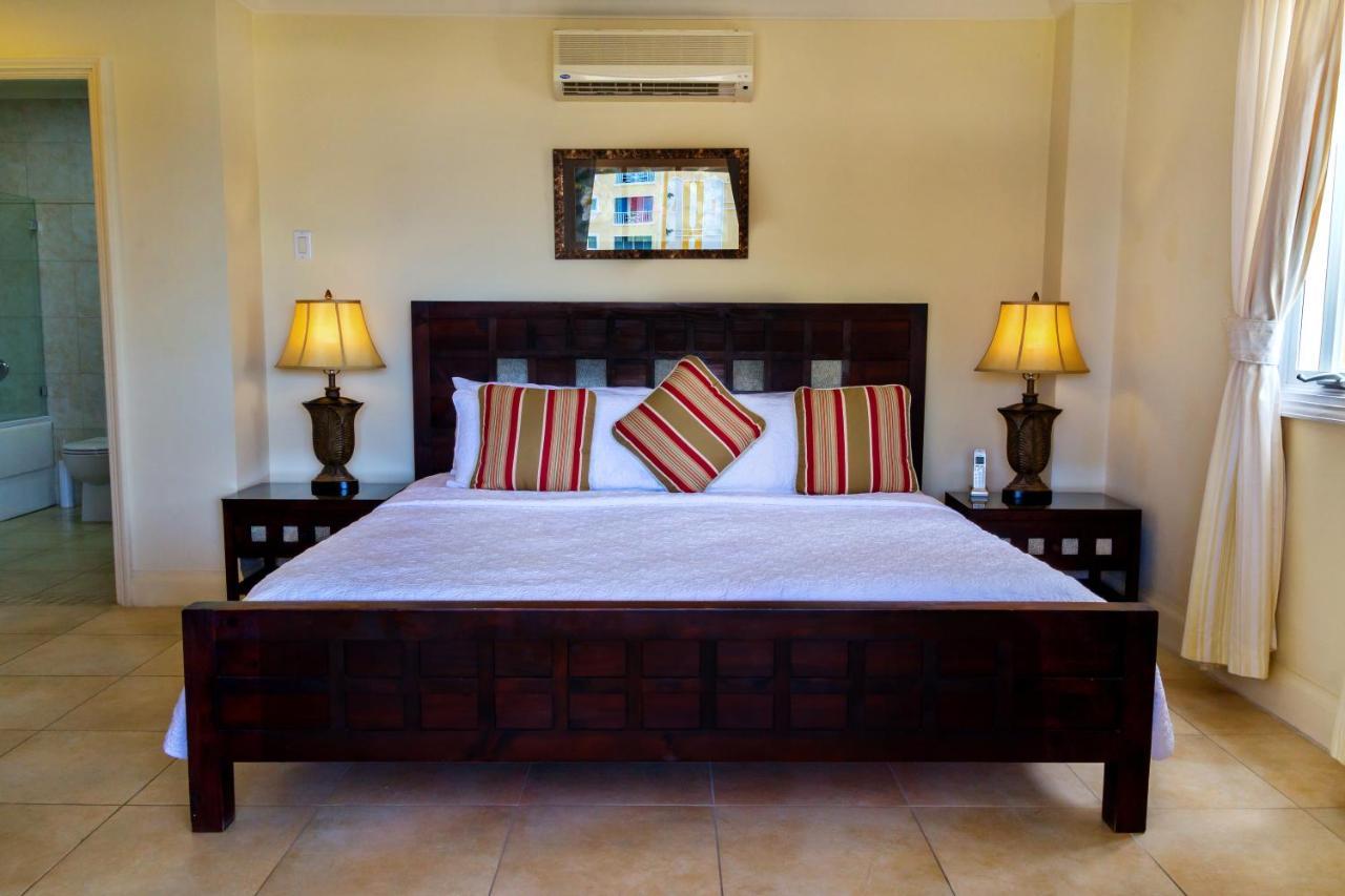 Aparthotel White Sands 4*