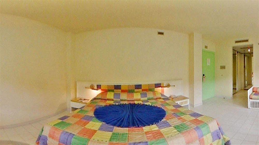 Grand Royal Antiguan Five Islands Village
