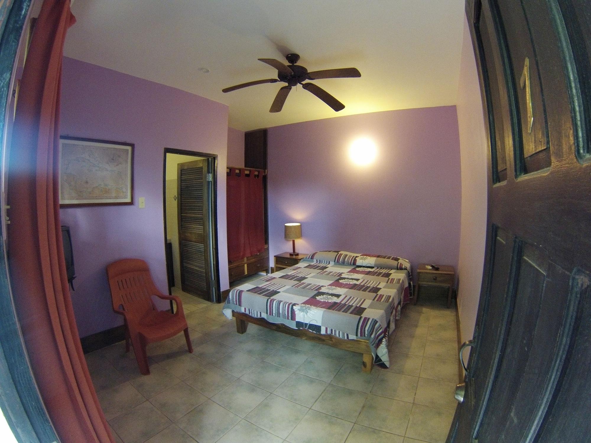 Sunrise Club Hotel