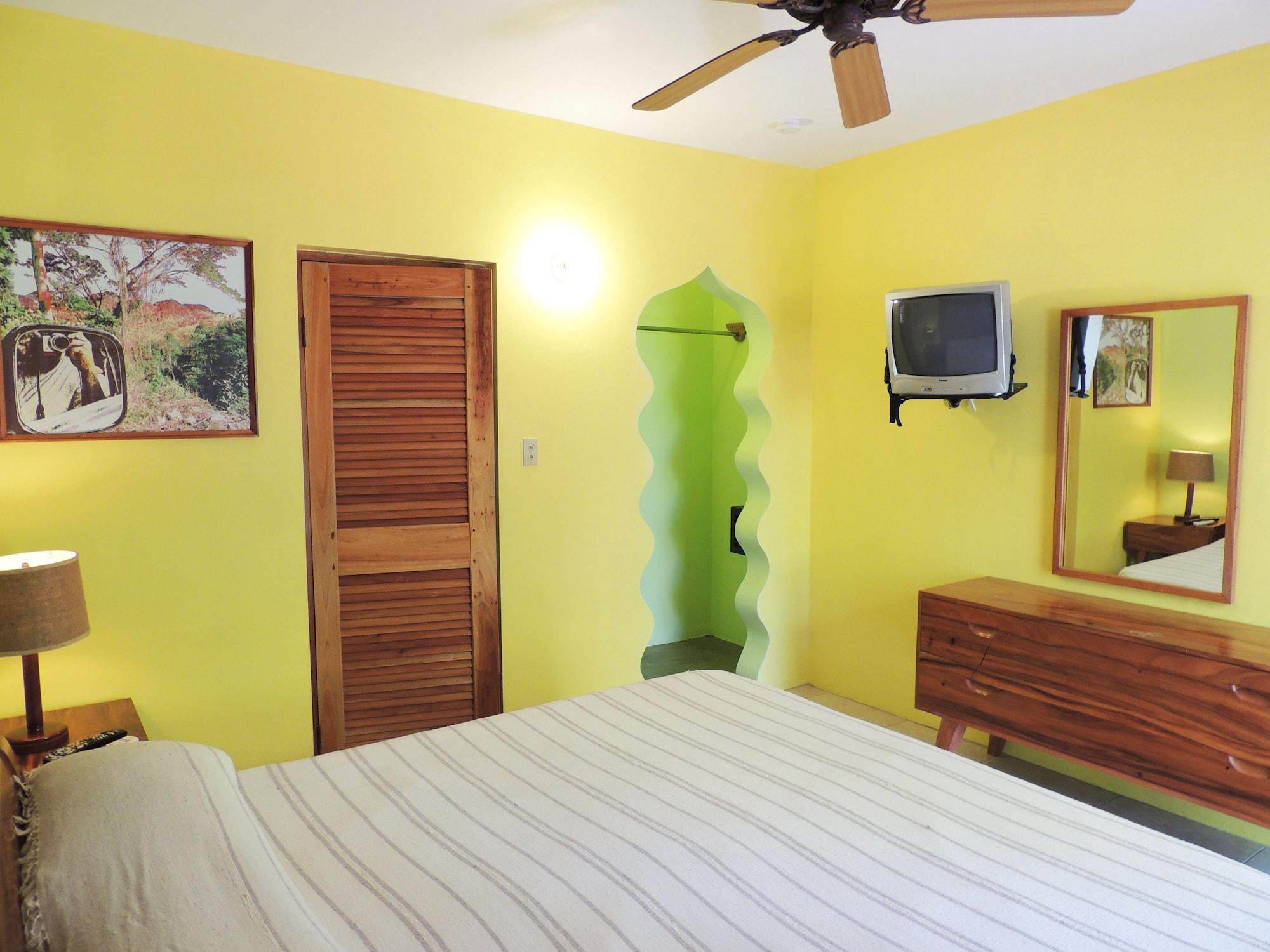 Sunrise Club Hotel 3*