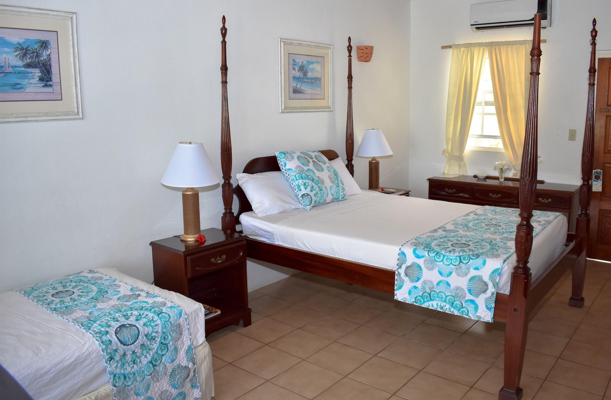 The Catamaran Hotel 3*