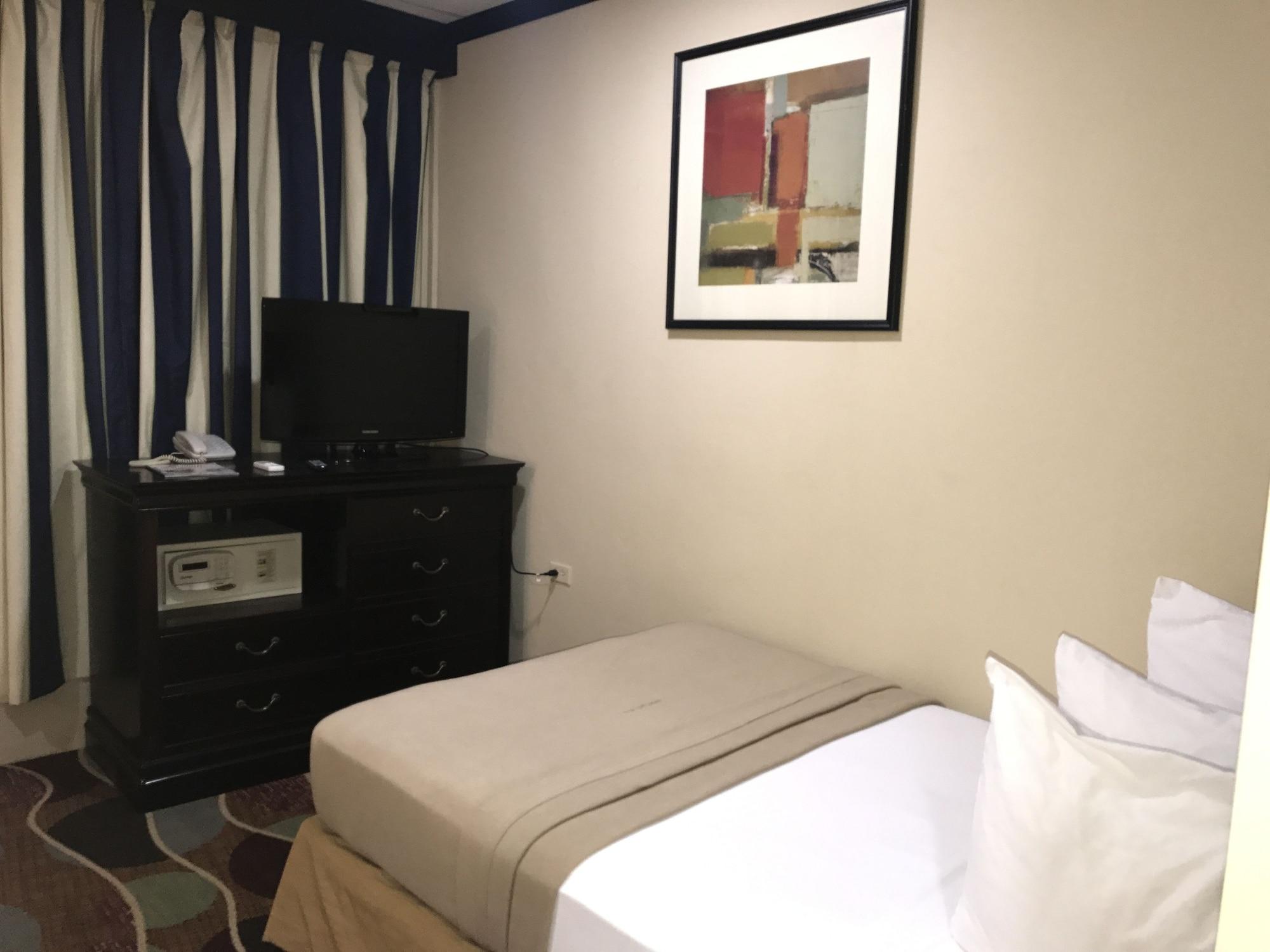 Airport Hotel