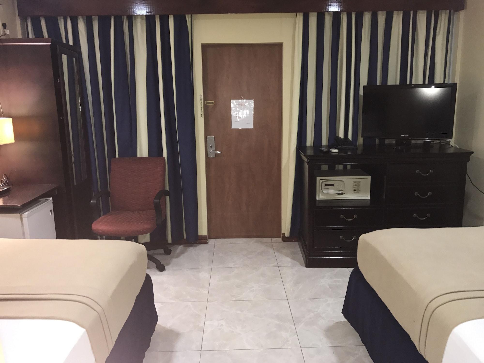 Airport Hotel 2*