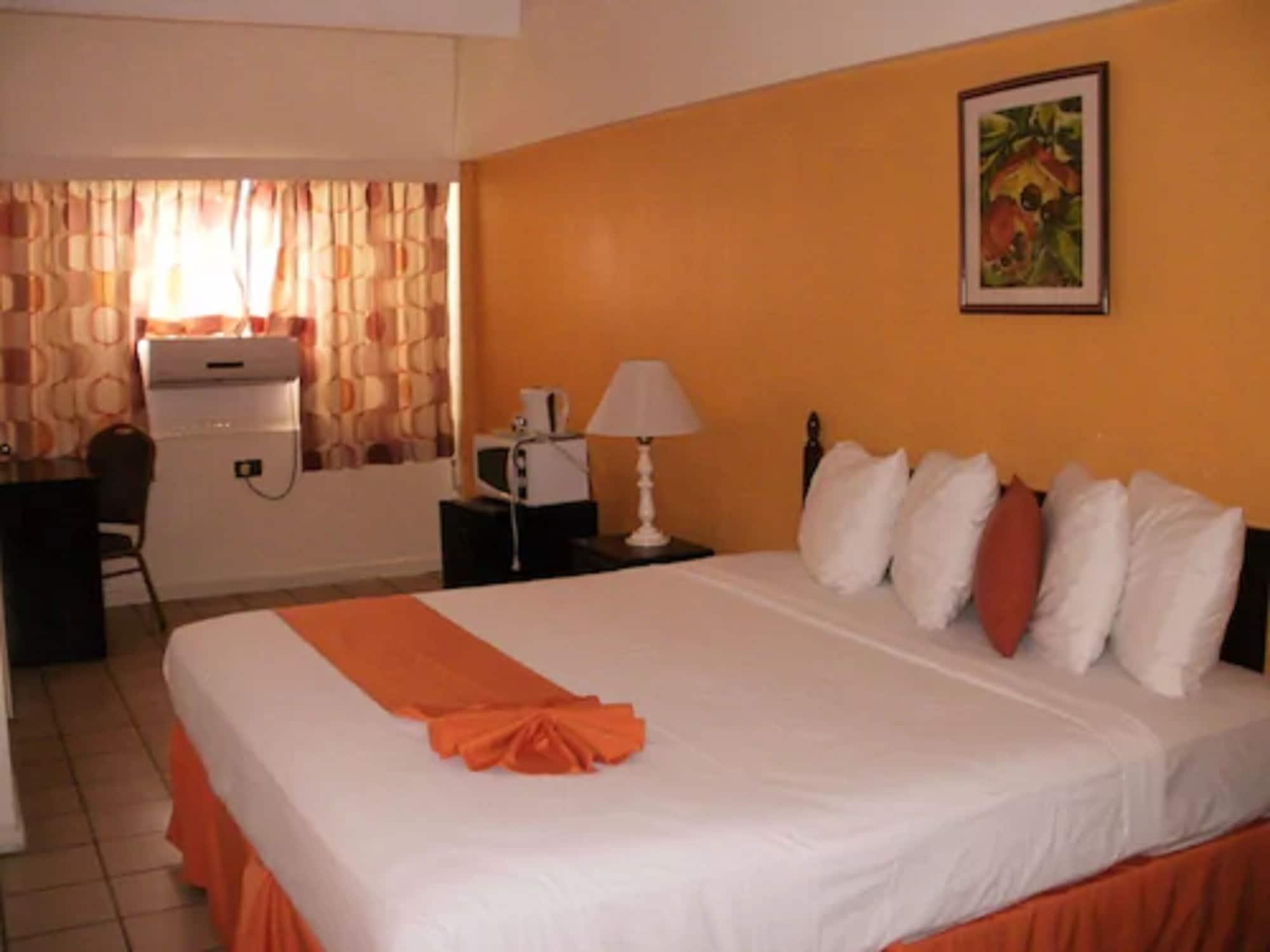 Hotel Pineapple Court Ocho Rios