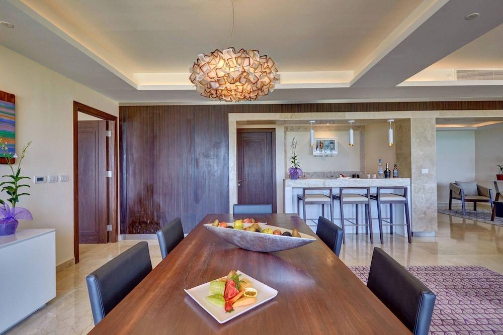 Royalton Blue Waters Montego Bay, An Autograph Collection 5*