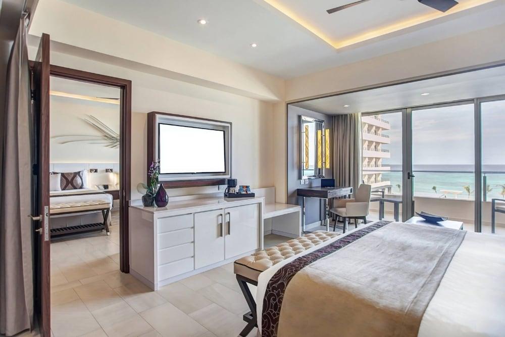 Royalton Blue Waters Montego Bay, An Autograph Collection Resort 5*
