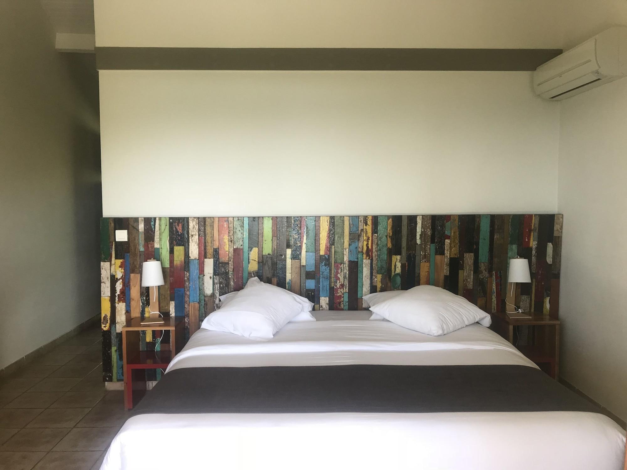 Hotel Le Rayon Vert - Hotel & Restaurant Vue Sur Mer 3*