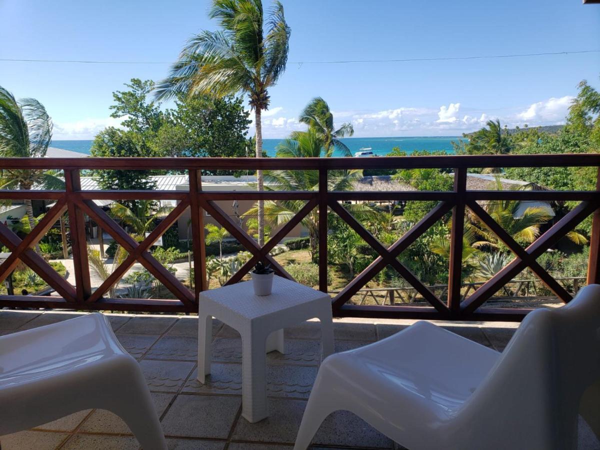 Hotel Paradise Island