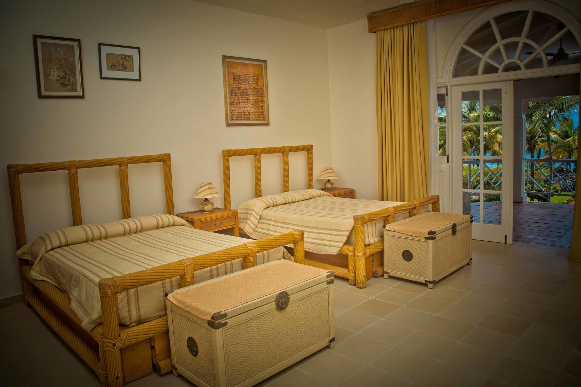 Serena Hotel